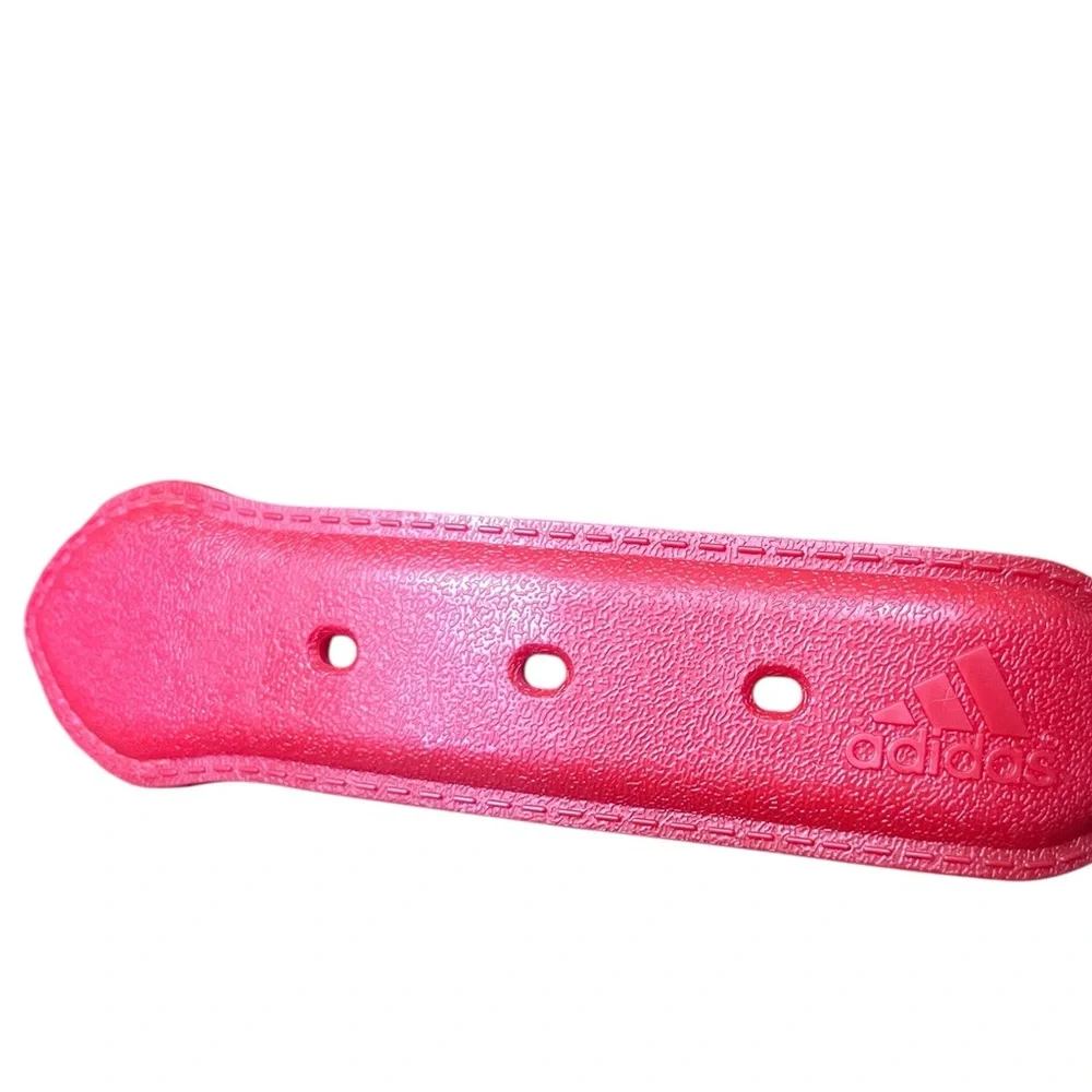 5/$25 Red Adidas kid’s baseball Belt